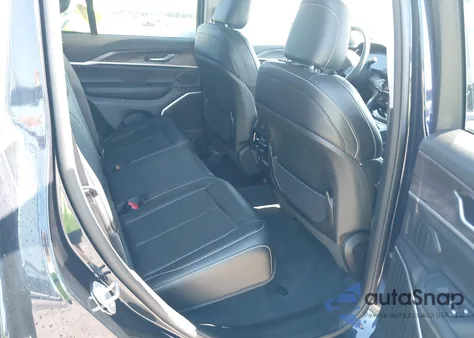 2022 Jeep Grand Cherokee 4Xe Limited 4X4 from USA, damaged, VIN 1C4RJYB63N8747556